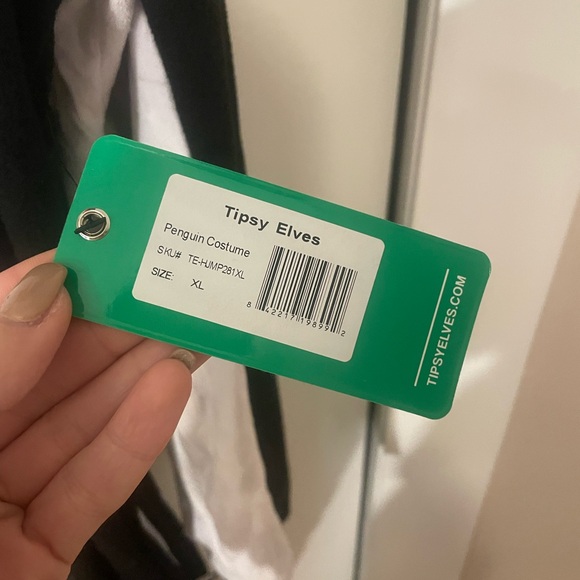 Tipsy Eves Penguin Costume - Picture 4 of 4